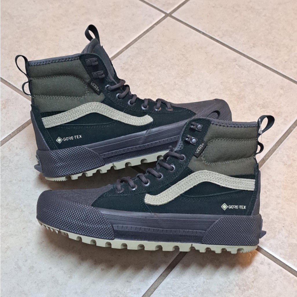 Vans Sk8-Hi Gore-Tex Mte-3 Shoes - Women's Size 8 / Men's Size 6.5